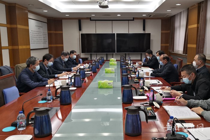 赴中华供销合作总社汇报工作 (2)_副本.jpg